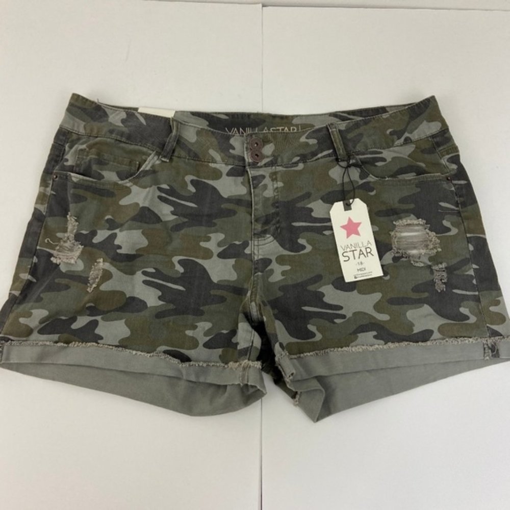 - Vanilla Star Green Camo Distressed Midi Shorts - Picture 1 of 9